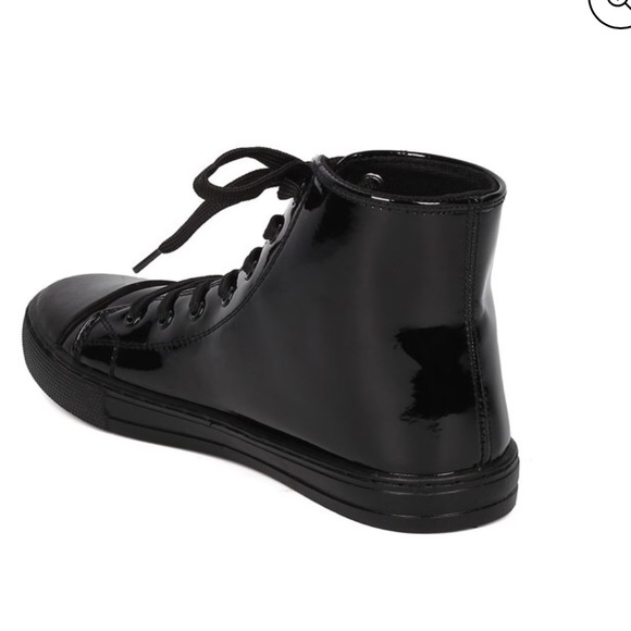 Qupid Black patent high top capped toe sneakers - Picture 3 of 9
